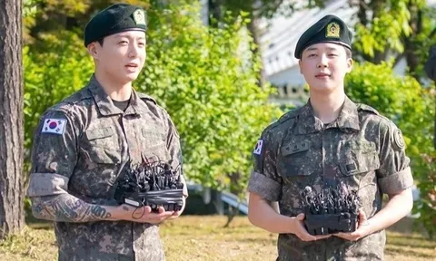 Tiếp viên hàng không Việt kể chuyện gặp Jung Kook và Ji Min (BTS)