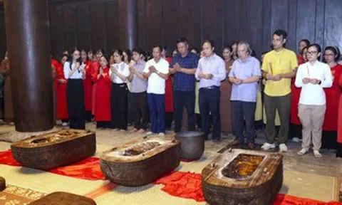 Phát hiện hài cốt 'chiến binh Tràng An' gần 13.000 năm tuổi với vết thương ở cổ