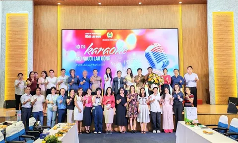 Sôi nổi Hội thi karaoke mừng ngày Phụ nữ Việt Nam