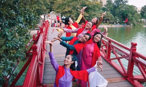 "Tay trong tay" – vũ điệu đoàn kết lan tỏa sức mạnh nghệ thuật Việt