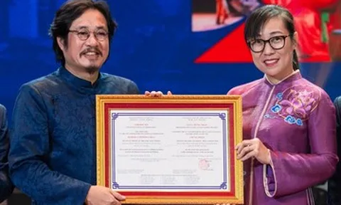 Hiệu trưởng ĐH Sân khấu Điện ảnh - NSƯT Bùi Như Lai liên tiếp nhận tin vui