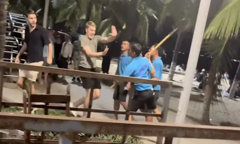 Cầm xẻng dọa du khách nước ngoài, nhân viên quán bar ở Nha Trang bị xử lý