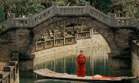 Điểm du lịch chưa mở cửa đã 'cháy tour' ở Ninh Bình