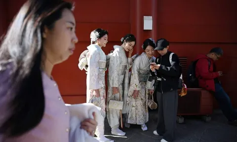 Khách sạn Nhật Bản vào thế khó