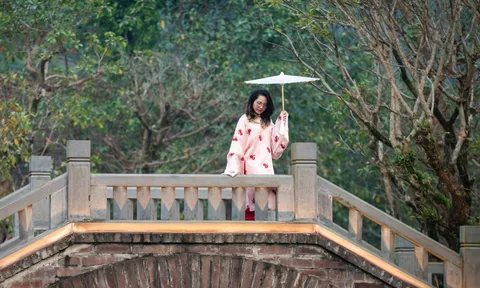 Có gì ở điểm du lịch chưa mở cửa đã 'cháy tour' ở Ninh Bình?