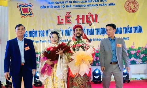 Nghệ sĩ Phượng Nga mang cải lương tri ân lễ hội miền bắc