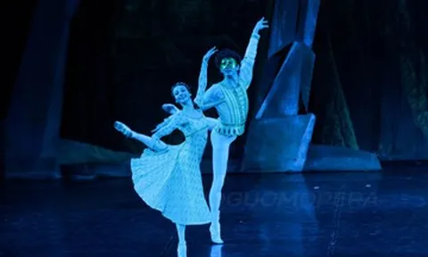 Đỉnh cao kỹ thuật ballet Nga khiến khán giả nín thở