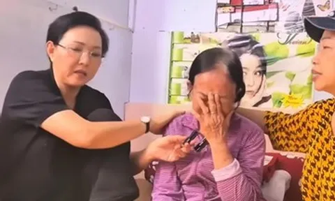 Nghệ sĩ Phụng Nghi: Sáng bán vé số, tối nhặt ve chai nhưng từ chối 1 cây vàng