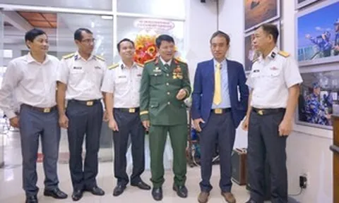 114 bức ảnh về "Sức trẻ biển đảo Tổ quốc"