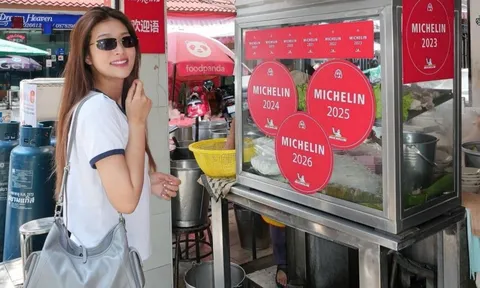 Quán mì bình dân Thái Lan khiến Thiên Ân, Kỳ Duyên xếp hàng