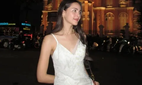 'Bông hồng lai đẹp nhất Thái Lan' dạo chơi TP.HCM