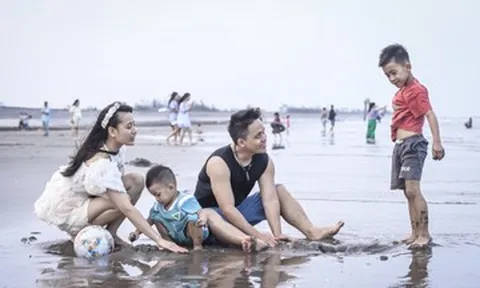 Cảnh khác lạ ở biển Thịnh Long, Ninh Bình những ngày đầu hè