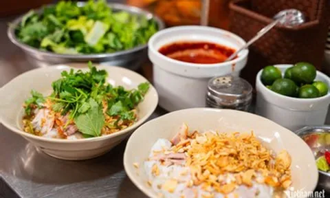 Foodtour Hà Nội kỳ nghỉ lễ, thưởng thức 5 món phở 'phiên bản lạ' ngon miệng