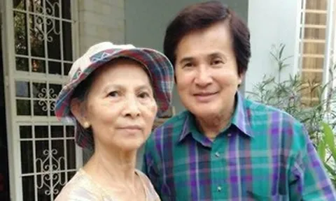 Nghệ sĩ Hoài Thanh với bức ảnh hiếm hoi về nữ tác giả kịch bản "Nhụy Kiều tướng quân"
