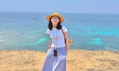 Khách Hà Nội ra đảo miền Trung ngày 'cháy phòng', có cuộc gặp cả đời không quên