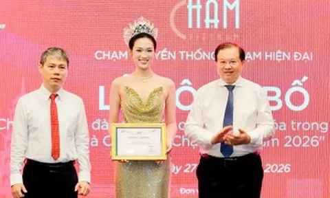 Hoa hậu Nguyễn Phương Linh làm đại sứ 'Chạm Việt Nam 2026'