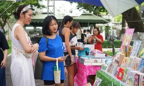 Chạm vào thế giới sách tranh Việt Nam