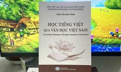Mở cánh cửa đi vào tâm hồn Việt
