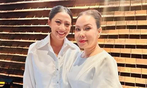Nghệ sĩ Việt Hương vui mừng trước hành trình nối nghiệp của Catherine T. Nguyen