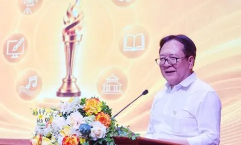 Ngọn đuốc vàng tôn vinh tổ chức, cá nhân phát triển công nghiệp văn hóa Việt Nam