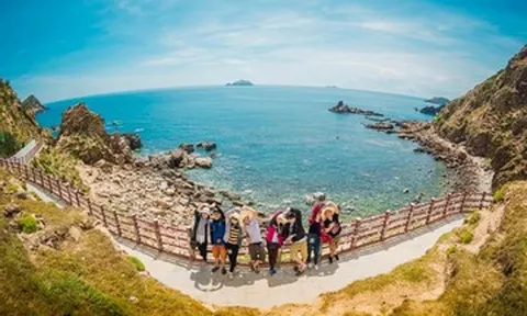 11/7: Đêm nhạc hội và pháo hoa tầm cao tại Eo Gió, Gia Lai