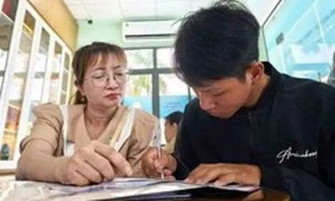 Không đủ 15 điểm xét đại học, thí sinh chuyển mạnh sang cao đẳng