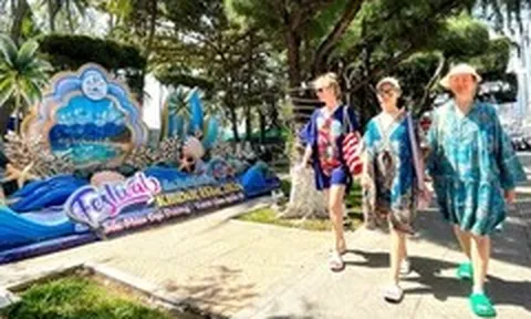 Festival Biển Khánh Hòa 2026: Khách sạn 'cháy phòng', chuyến bay đến Nha Trang tăng vọt