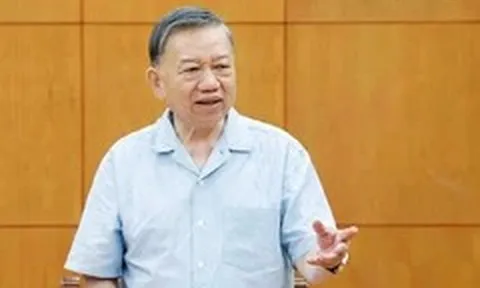 Tổng Bí thư, Chủ tịch nước làm việc với các cơ quan phát triển công nghiệp hàng hải