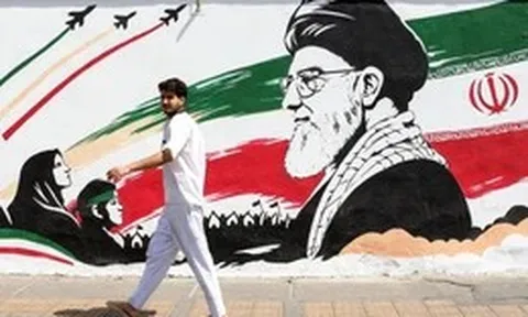 Mỹ hé lộ lý do dừng không kích, Iran phát tín hiệu hạ nhiệt