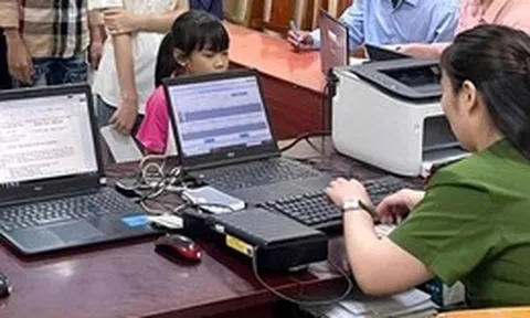 Trẻ dưới 6 tuổi được làm thẻ căn cước ngay trong quy trình làm giấy khai sinh từ 1-9