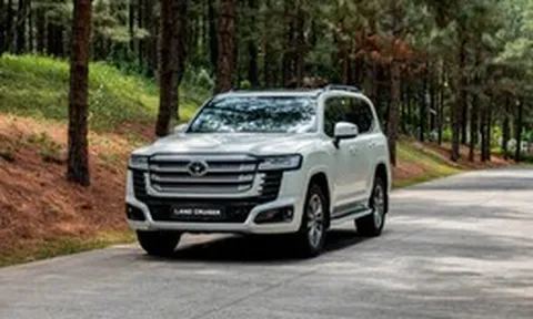 Toyota Land Cruiser thêm bản hybrid ở Việt Nam, giá từ 4,71 tỉ đồng