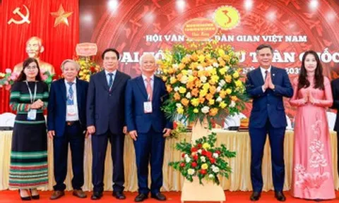 GS.TS Lê Hồng Lý tái đắc cử Chủ tịch Hội Văn nghệ dân gian Việt Nam
