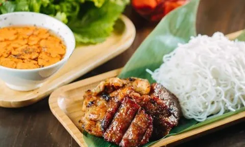 Quán Việt tại Mỹ khiến thực khách 'ăn xong phải gói đồ thừa đem về vì quá ngon'
