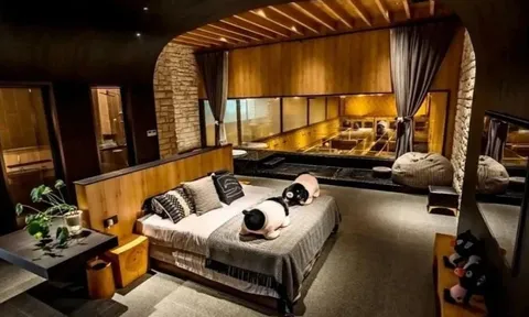 Kín chỗ khách sạn view chuồng lợn ở Trung Quốc
