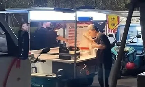 Quầy bánh 5m2 ngày nào cũng đông khách, ông chủ đặt mục tiêu kiếm 3,8 tỷ đồng