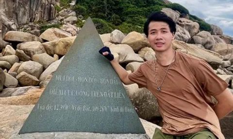 Chàng trai Quảng Ninh 22 tuổi lái xe máy xuyên Việt 6.000km với 14 triệu đồng