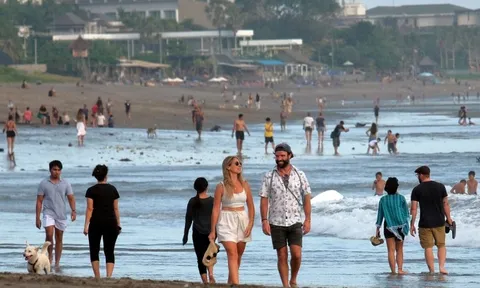 Tranh cãi 'hãy tập thói quen boa tiền ở Bali'