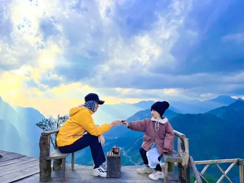 13 ngày mẹ lái xe máy đưa con 5 tuổi phượt Tây Bắc