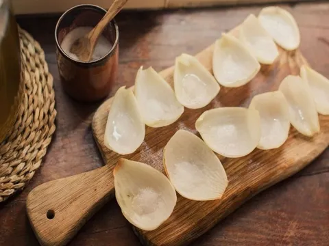 Hành tây dự đoán thời tiết