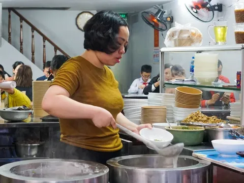 Quán cháo trai khách ăn từ bé đến khi trưởng thành