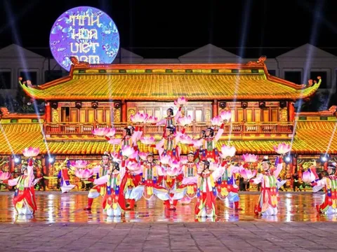 Sân khấu thực cảnh, cuộc chơi lắm công phu