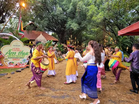 Saigontourist Group ưu đãi giá vé thưởng thức ẩm thực