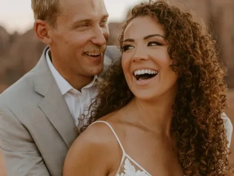 Chuyến chạy bộ trên núi giúp nữ du khách có bạn trai