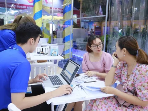 Khách mạnh tay chốt tour hơn 50 triệu đồng