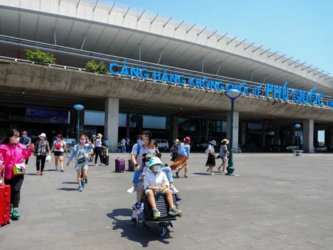 Chịu lỗ để hút khách đến Phú Quốc dịp 30/4