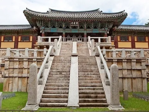 Ngôi chùa nghìn năm tuổi ở Hàn Quốc