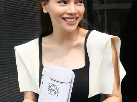 Hồ Ngọc Hà thực hiện chương trình "Love Songs Đà Nẵng"
