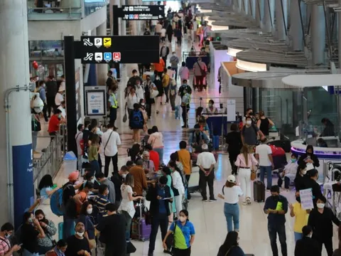 Thái Lan hoãn thu phí du lịch