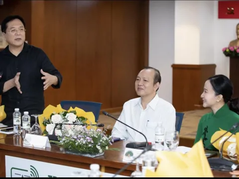 Liên hoan văn hoá nghệ thuật dân gian Việt Nam lần 2
