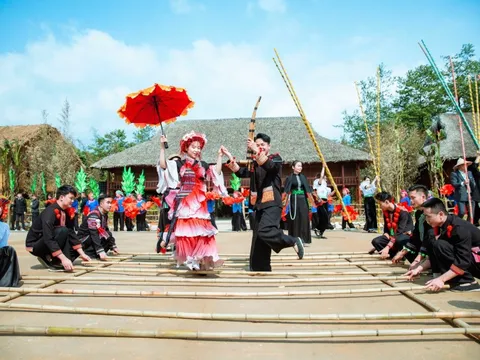 Sa Pa đón 103.000 khách, doanh thu hơn 335 tỷ đồng dịp lễ